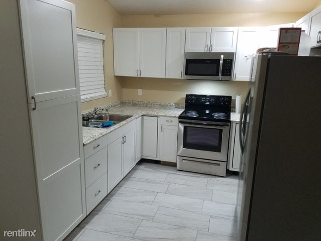 Building Photo - 3 br, 2 bath House - 272 Clemens Court