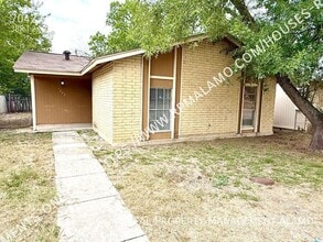 Building Photo - 7042 Oldham Dr