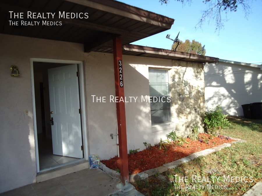 Primary Photo - 3226 Redditt Rd