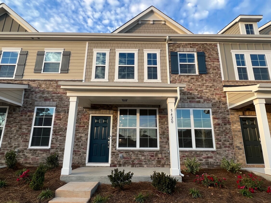 5420 Kinsbridge Dr, Mint Hill, NC 28227 Townhome Rentals in Mint Hill