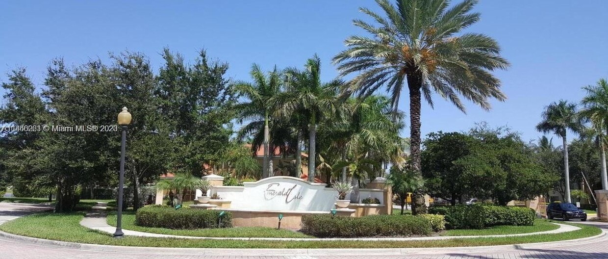 4190 San Marino Blvd Unit 204, West Palm Beach, FL 33409 Condo for