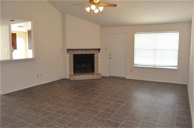 Building Photo - 2119 Fountain Dr