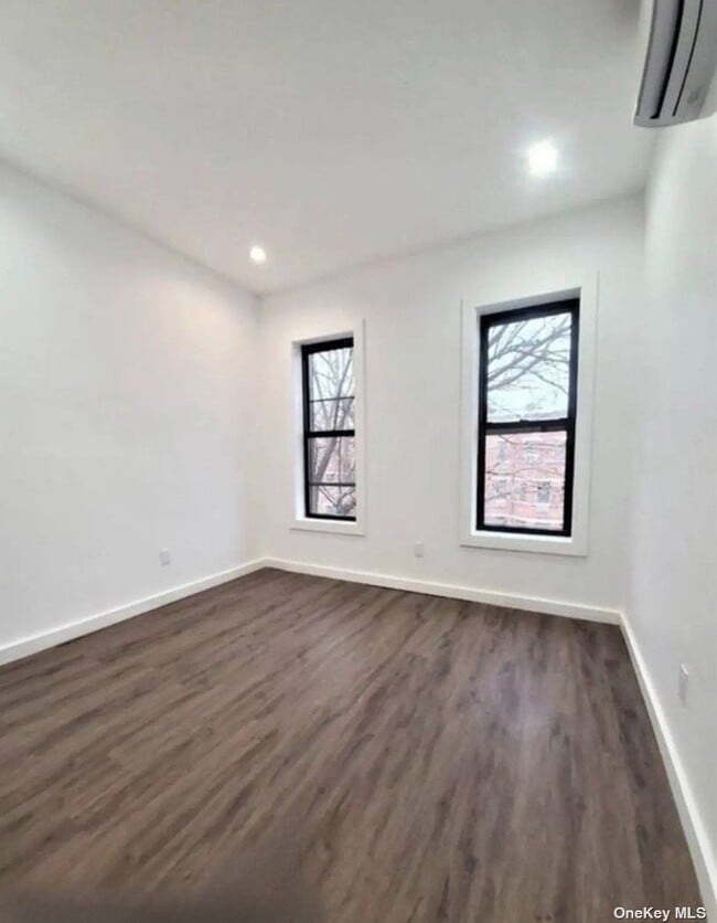 Foto del edificio - 2154 Bergen St