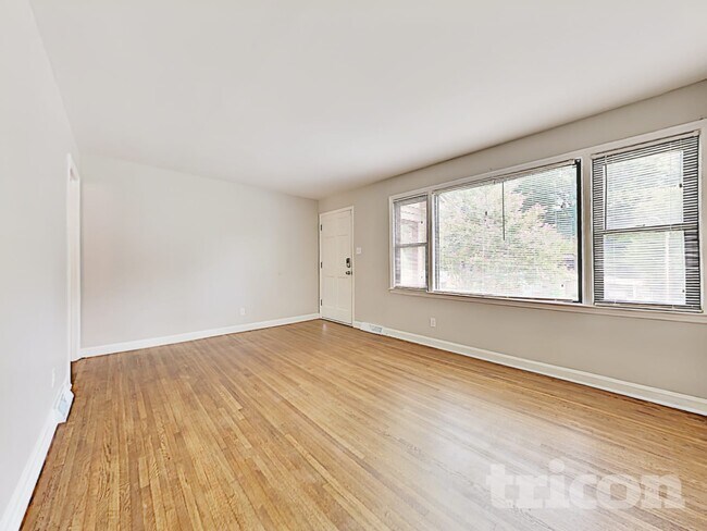 Building Photo - 1133 Penrose Ln