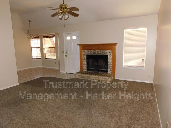 Building Photo - 2309 Skipcha Dr
