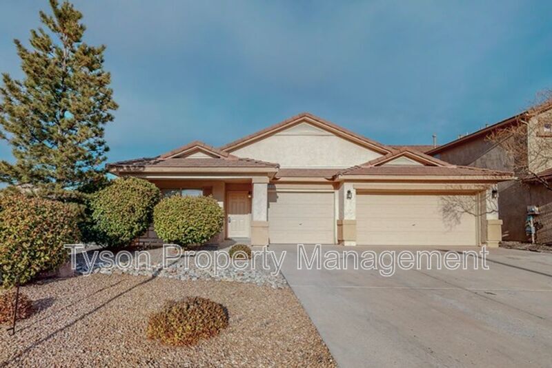 Primary Photo - 1500 Montiano Loop SE