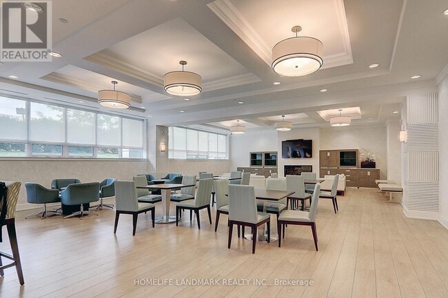 Building Photo - 370 Hwy 7