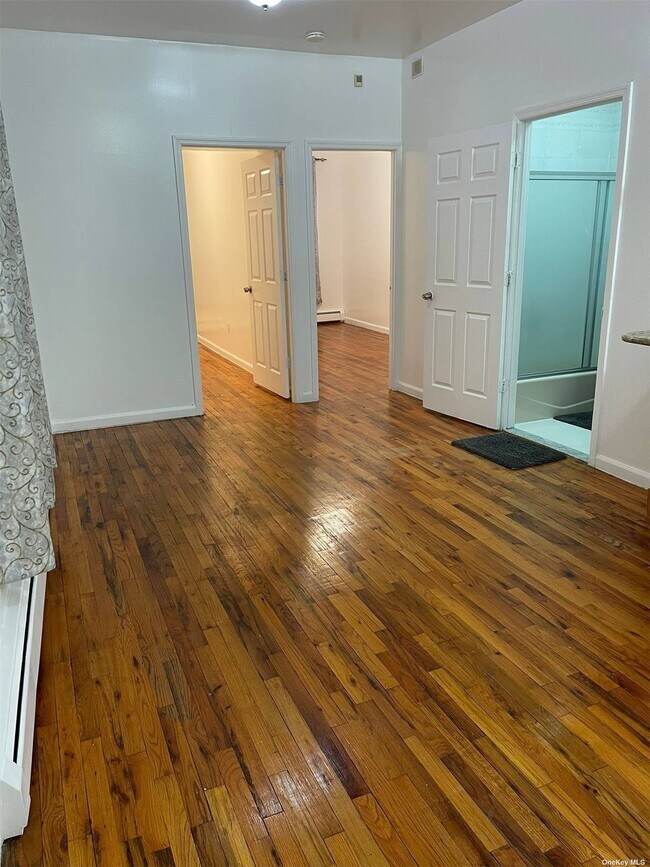 Foto del edificio - 40-16 60th St