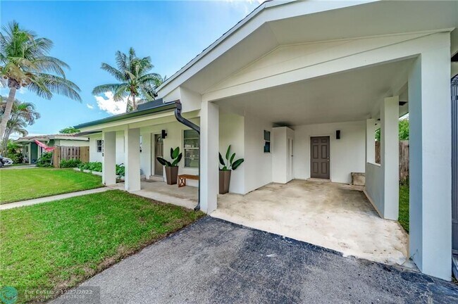 Foto del edificio - 2110 NE 52nd Ct