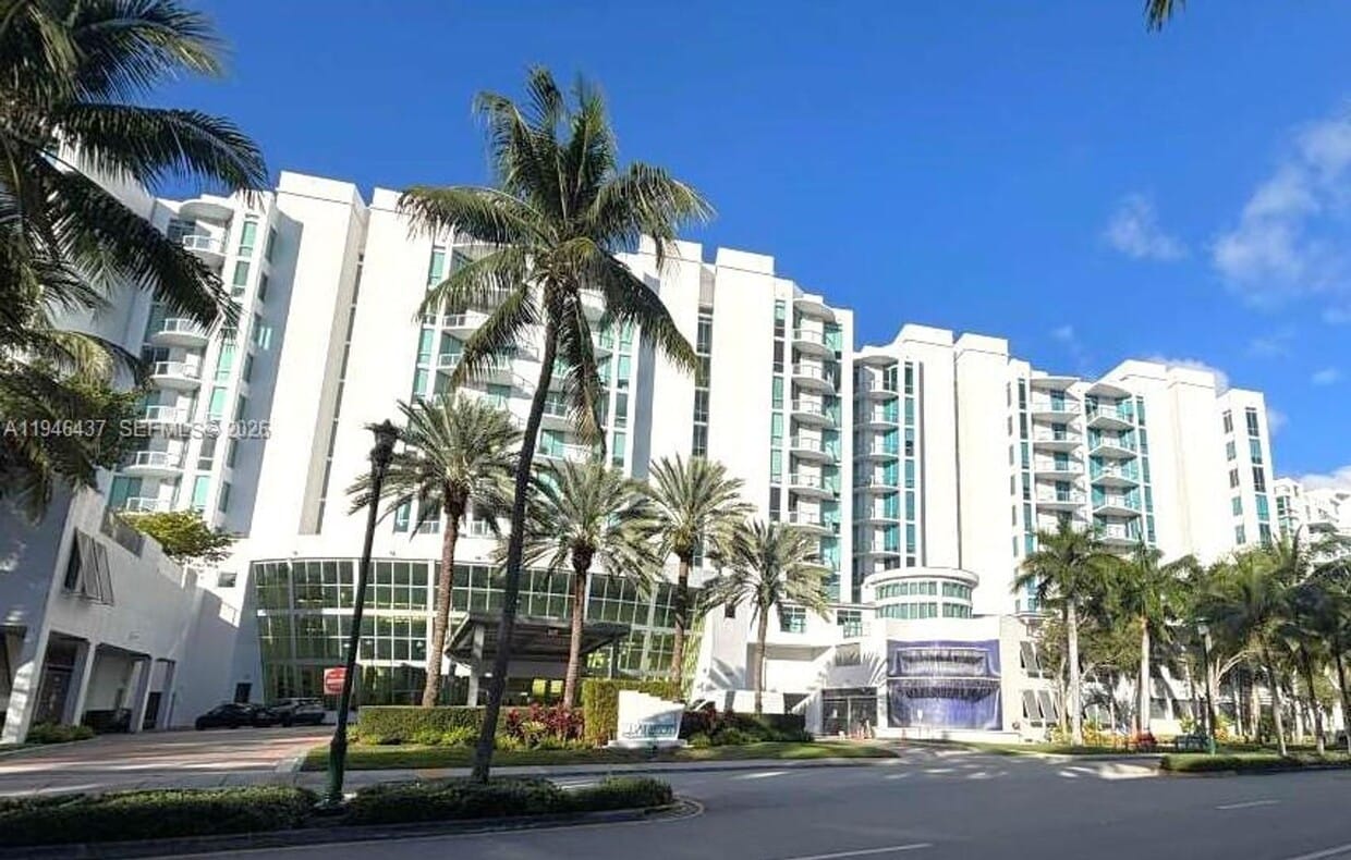 Photo - 3029 NE 188TH ST #APT 1014 AVENTURA, FL 33180