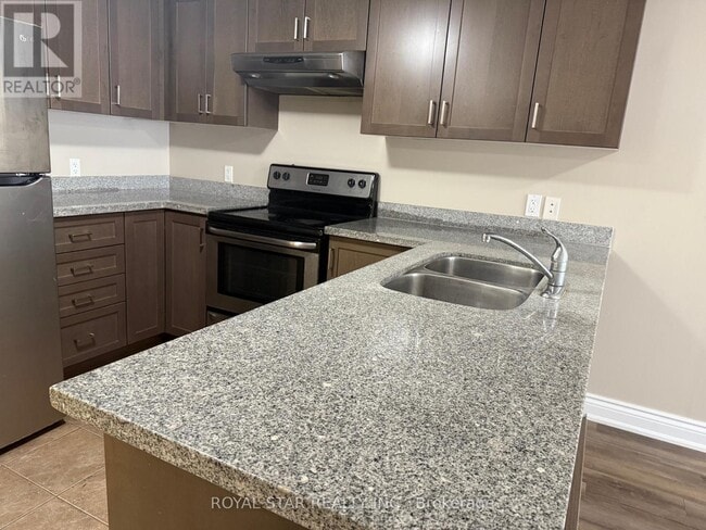 Building Photo - 64 Frederick Dr