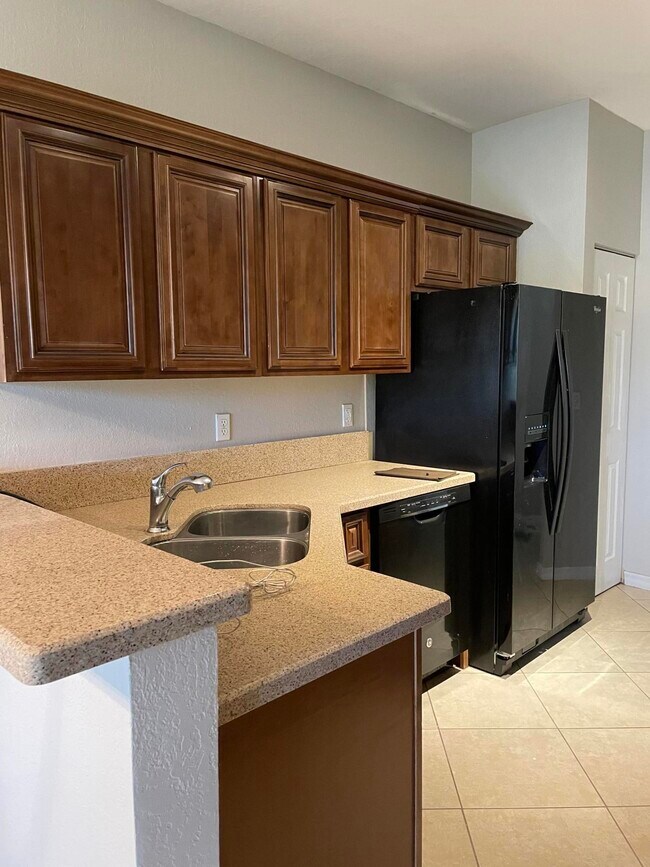 1009 Pipers Cay Dr, West Palm Beach, FL 33415 Townhome Rentals in