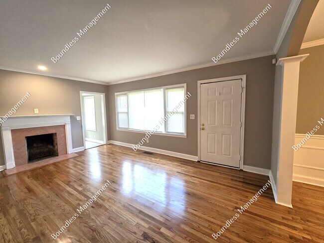 Building Photo - 1807 Donnalee Ave SE