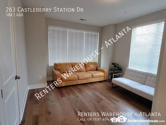Building Photo - Like New! Beautiful 3 Story Townhome in Ca...