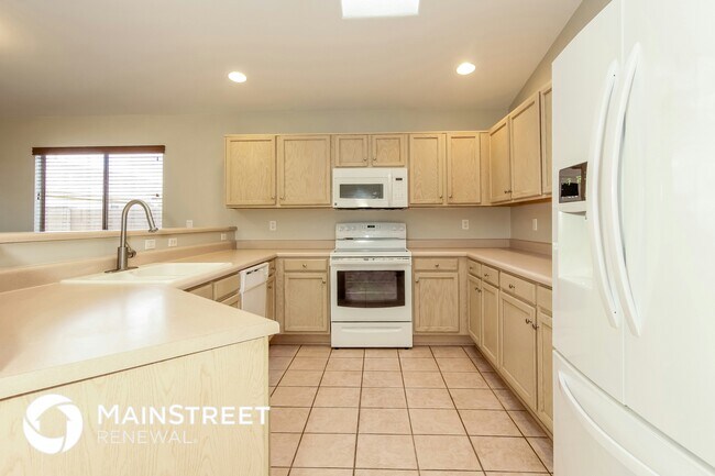 Building Photo - 7783 N Altissimo Pl