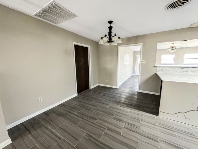 Building Photo - 4 Bed in Eunice, NM!