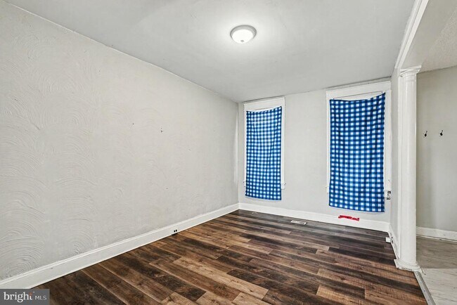 Foto del edificio - 409 Edgewood St