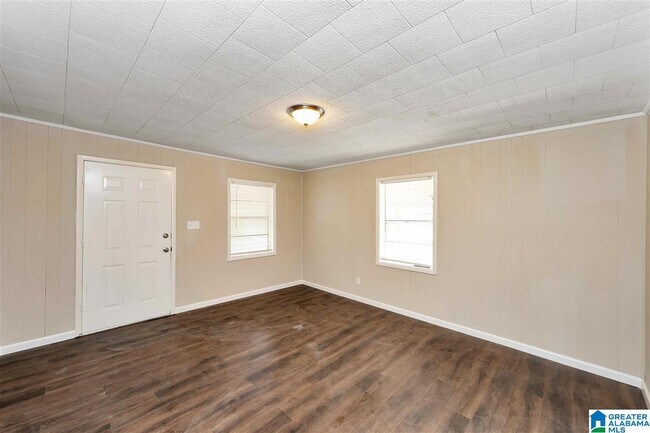 Building Photo - 4263 Alexander Rd