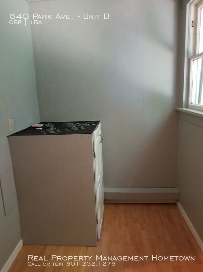 Building Photo - Efficiency Apartment in Hot Springs District