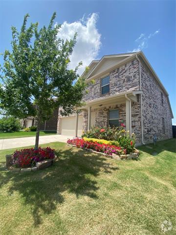 Building Photo - 1516 Westfall Dr