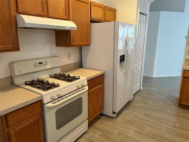Building Photo - 6013 Gannetdale Dr