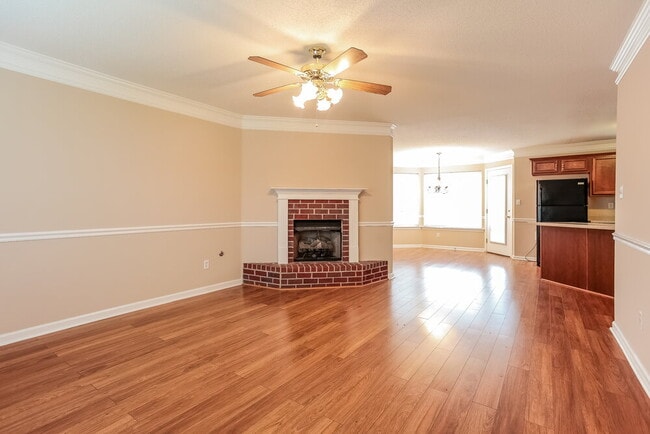 Building Photo - 4499 Shadow Ridge Dr