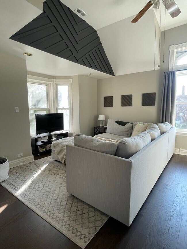 Foto del edificio - 4017 N Kildare Ave