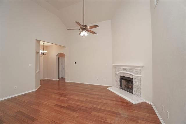 Foto del edificio - 10617 Fossil Hill Dr
