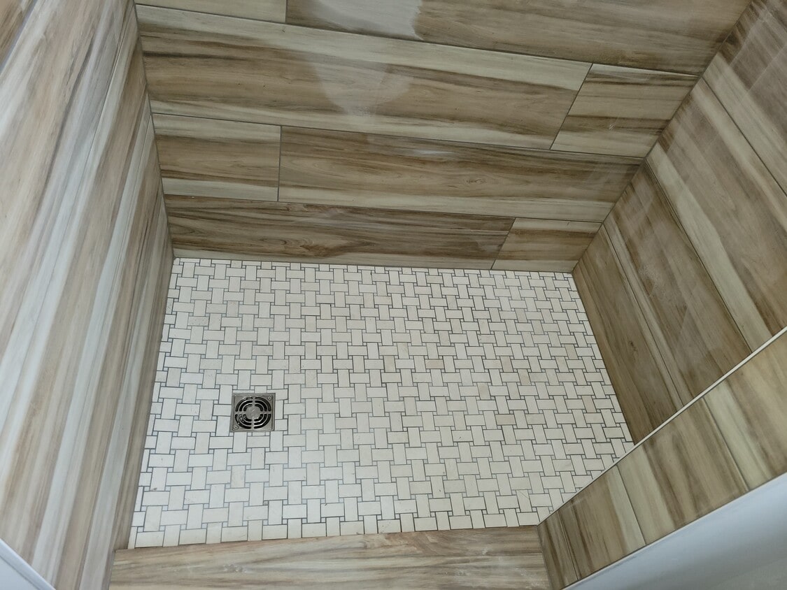 Foto del edificio - 5802 Bath Rd