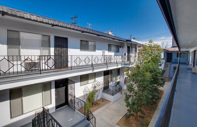TOP FLOOR VIEW - 750 N Hayworth Ave