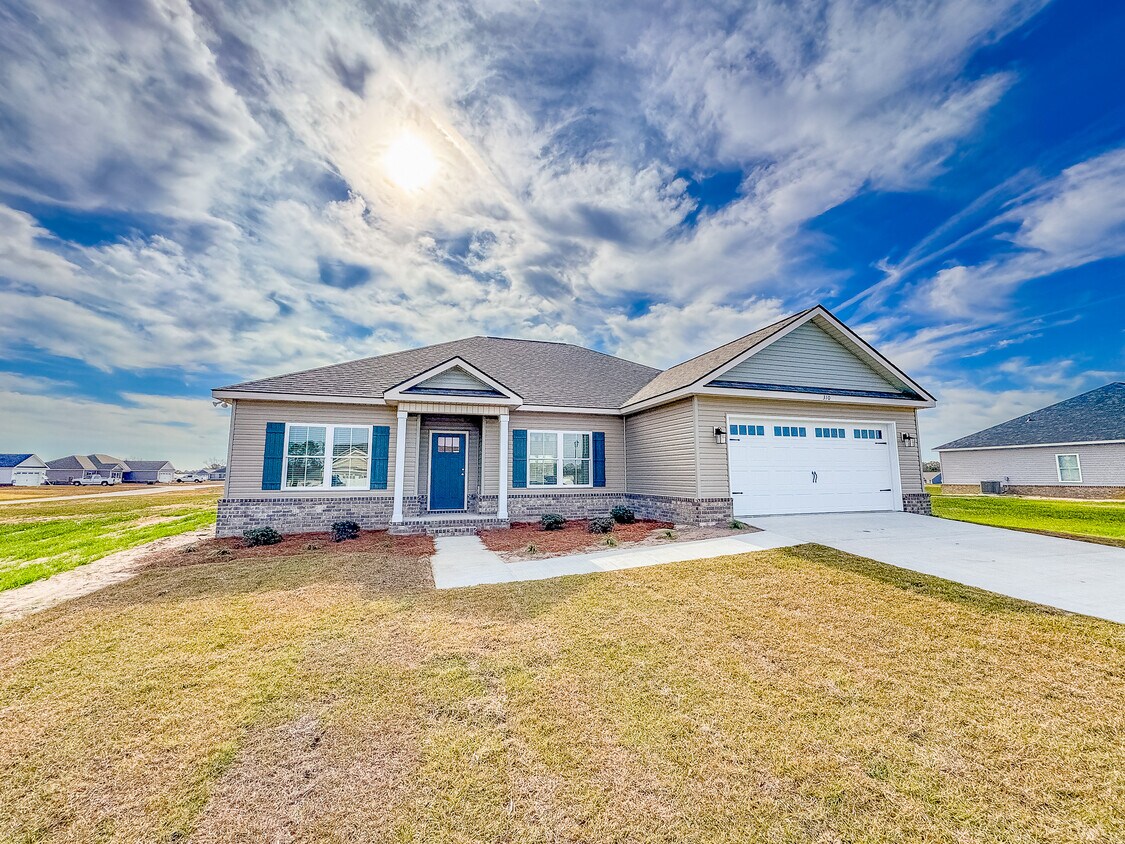 Foto principal - 310 Parkersburg Ln