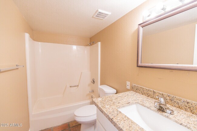 Foto del edificio - 1324 E Peoria Ave