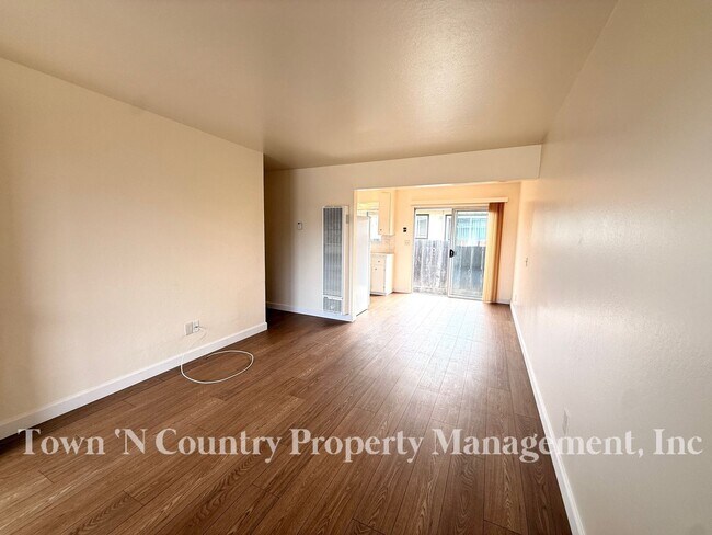 Building Photo - 239 W Alvin Dr