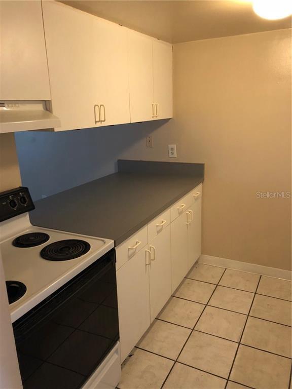 Building Photo - 2611 Pine Lake Terrace