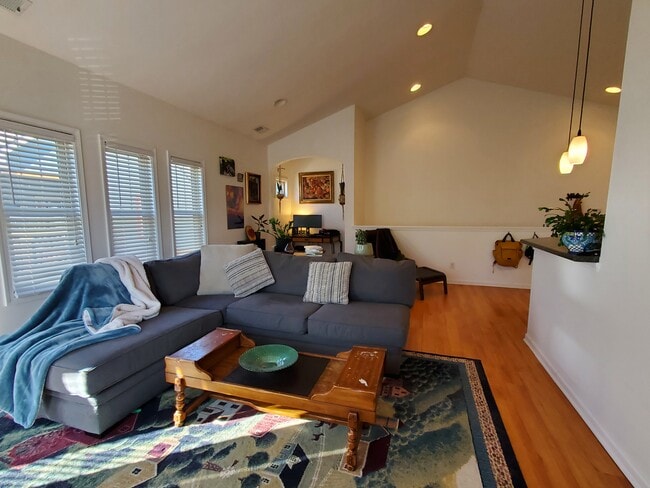 Building Photo - 1639 N College Ave