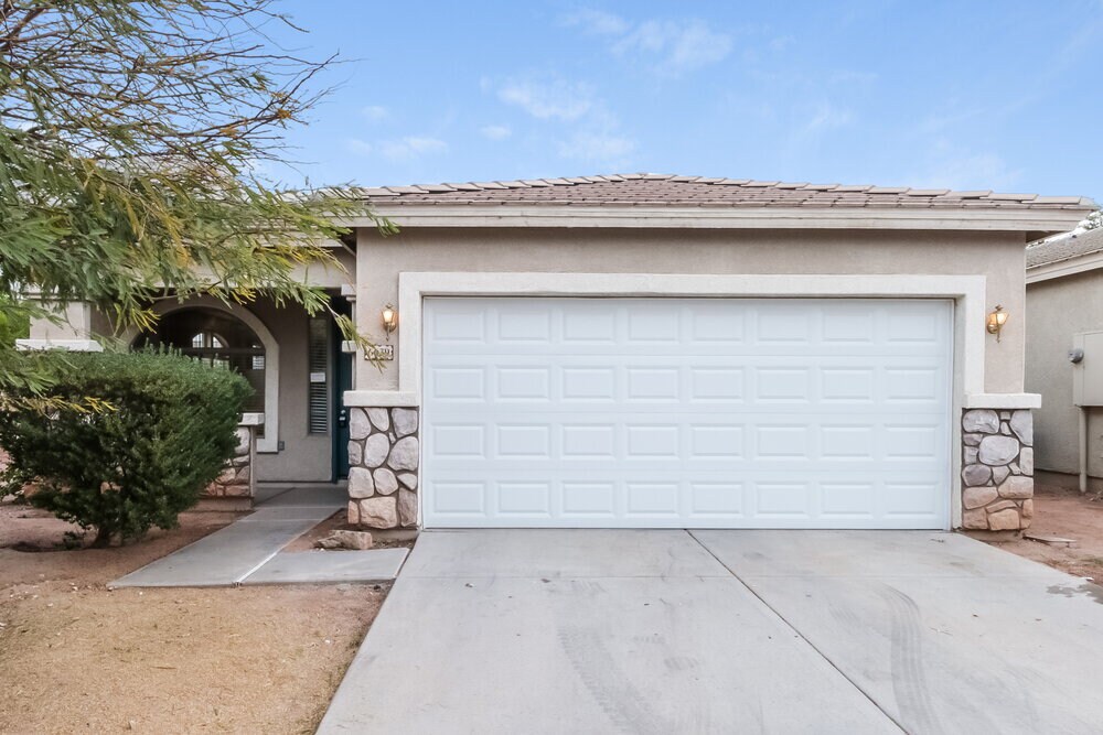Foto principal - 6639 S 17th Ave