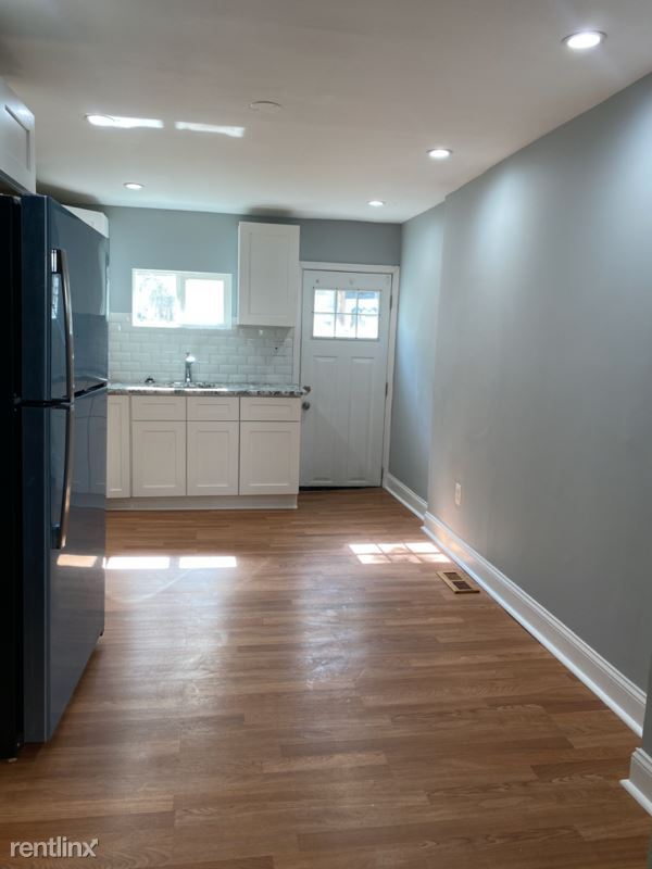 Building Photo - 3 br, 1 bath House - 2627 s sheridan Street