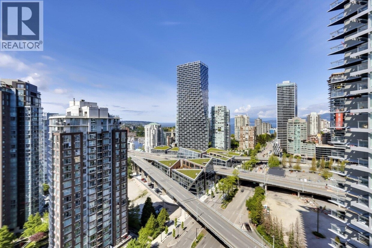 Primary Photo - 501 Pacific St