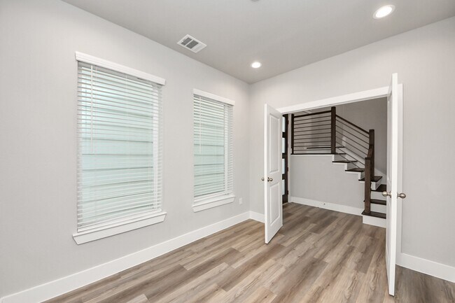 Building Photo - 1907 Lonestar Brook Ln