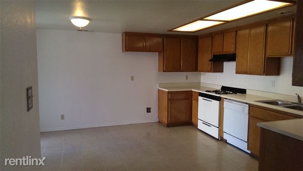 Building Photo - 9302 1/2 Ramona St