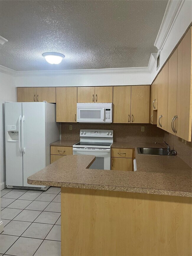 Building Photo - 7520 SW 153rd Pl