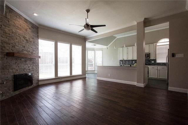 Building Photo - 2201 Starleaf Pl