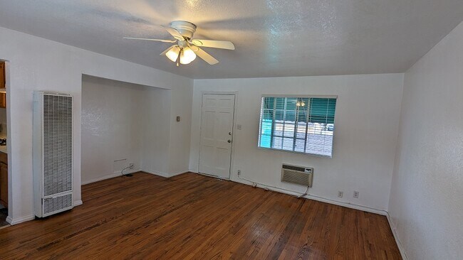 Living Room with hardwood floors - 1917 Church St