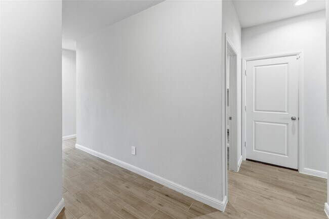 Foto del edificio - 9749 Serviceberry Ln