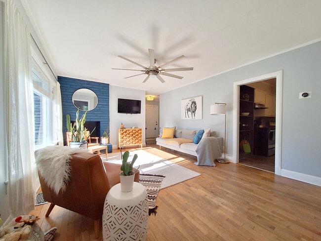 Foto del edificio - 4727 Long Leaf Hills Dr