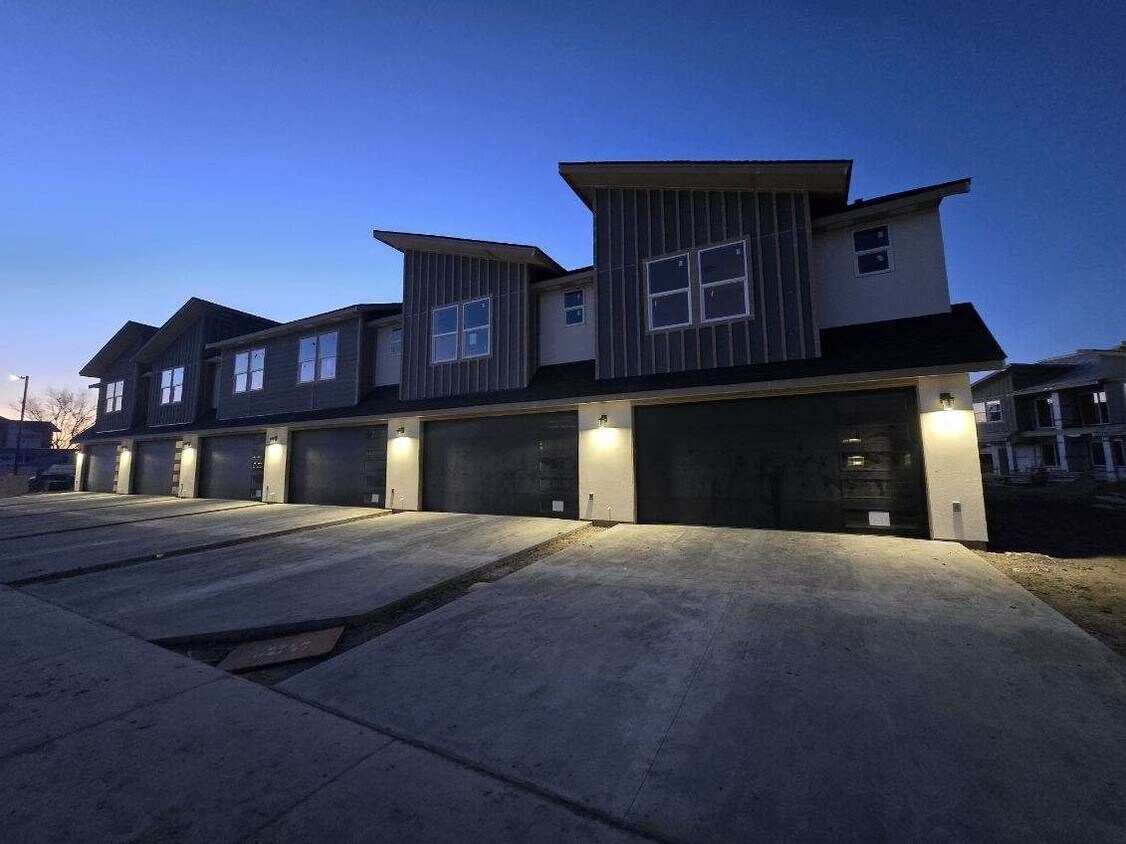 Foto principal - 5109 Forest Dr