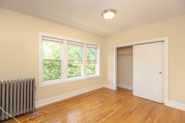 Foto del edificio - 4823 N Springfield Ave