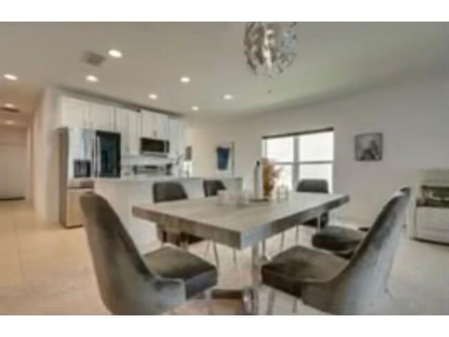 Foto del edificio - 6952 Church Lk St