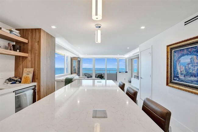Building Photo - 545 S Fort Lauderdale Beach Blvd