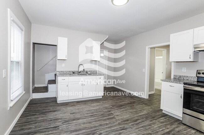 Foto del edificio - 1025 W 17th St